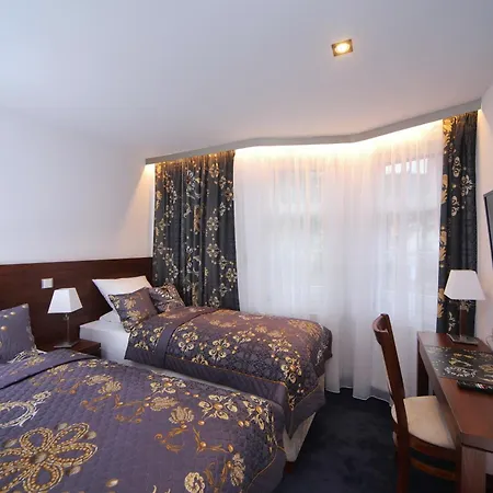 1920 Ξενοδοχείο 4*