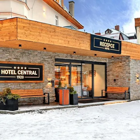 1920 Ξενοδοχείο 4*