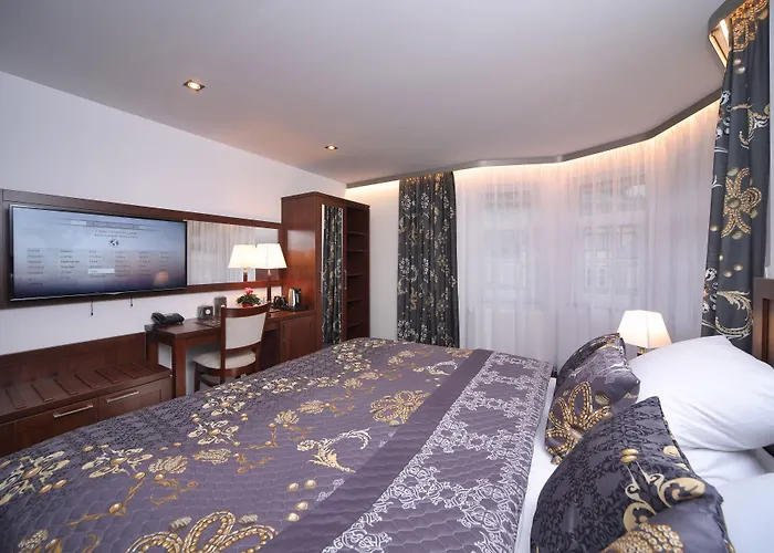 1920 Hotel Spindleruv Mlyn